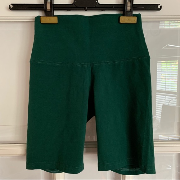 💚 TnA atmosphere short 💚 - Picture 2 of 2